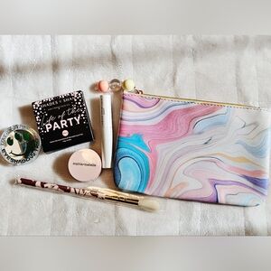 Ipsy Bag & NEW Makeup Products- Eyeshadow Palettes, Brow Gel